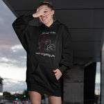 Laden Sie das Bild in den Galerie-Viewer, Cats and Wine | Hoodie Kleid - MegaCat
