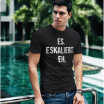 Laden Sie das Bild in den Galerie-Viewer, Eskaliert | Unisex | T-Shirt - MegaCat
